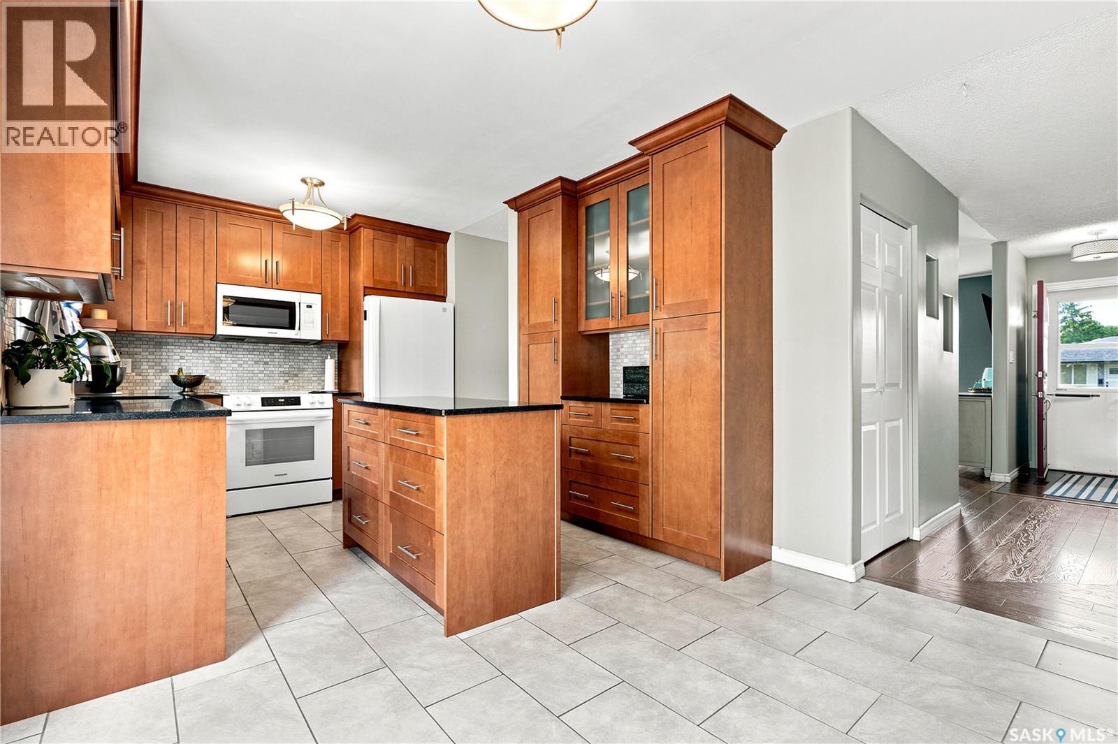 506 Fisher Crescent, Saskatoon, Saskatchewan  S7L 5E5 - Photo 15 - SK046833