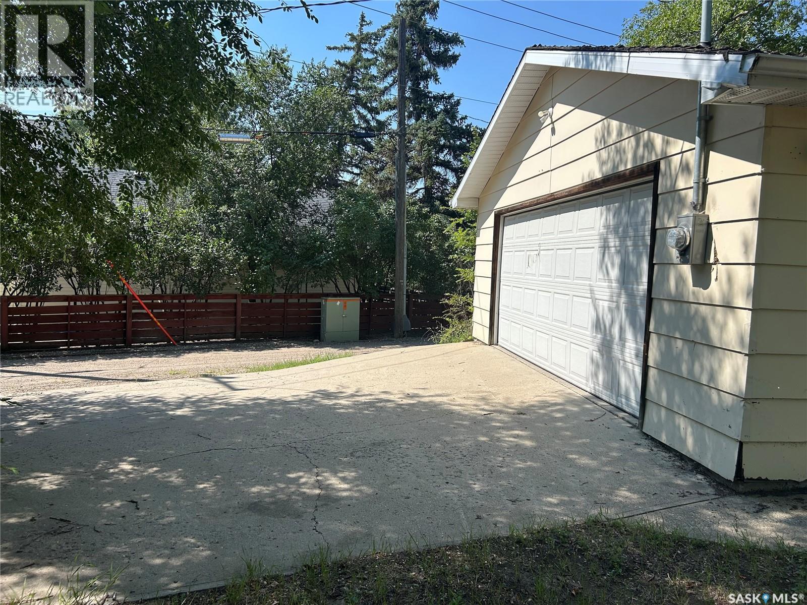 1138 1st Street, Estevan, Saskatchewan  S4A 0G9 - Photo 4 - SK046732
