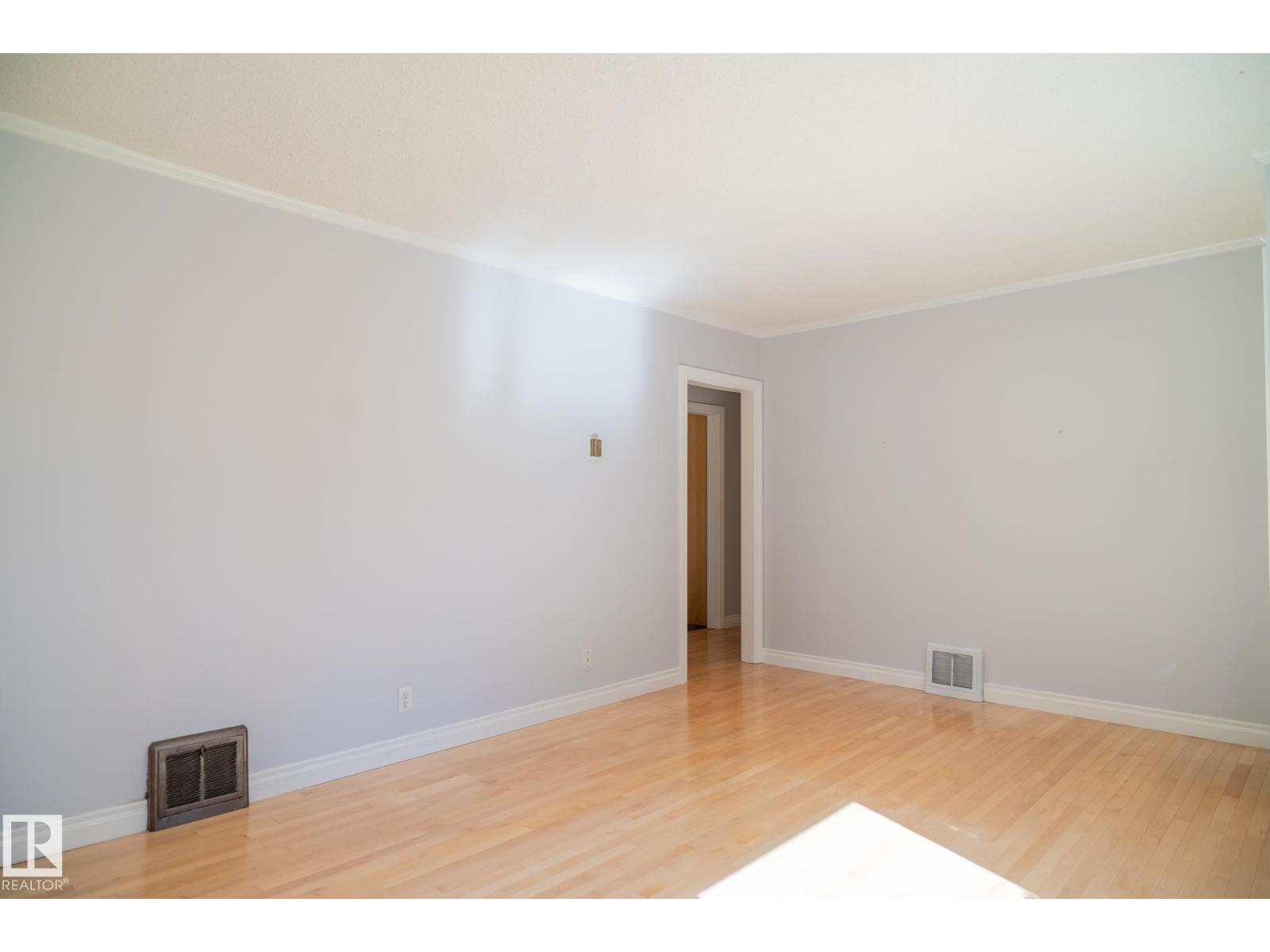 10936 70 Av Nw, Edmonton, Alberta  T6H 2G6 - Photo 8 - E4505753