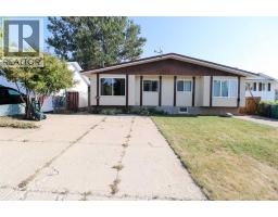 71 Laval Boulevard W, Lethbridge, Alberta