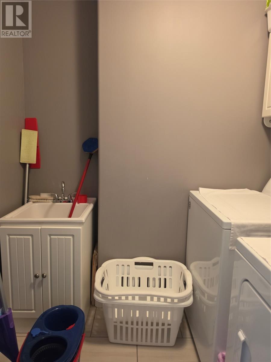 14 Smallwood Drive, Channel-Port aux Basques — photo 22