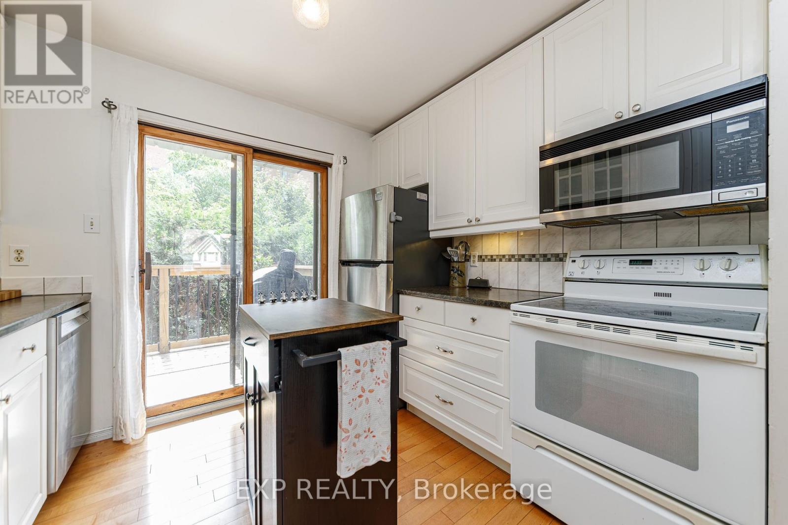 8 Maclean Street, Ottawa, Ontario K1S 3E9 - Photo 12 - X13718876