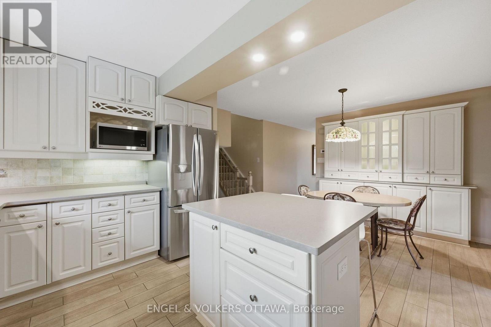 885 Plante Drive, Ottawa, Ontario  K1V 9E3 - Photo 13 - X13718906