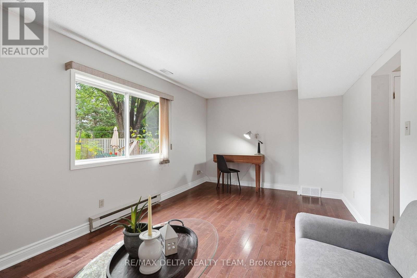 1587 Maxime Street, Ottawa, Ontario  K1B 3K9 - Photo 11 - X13718962