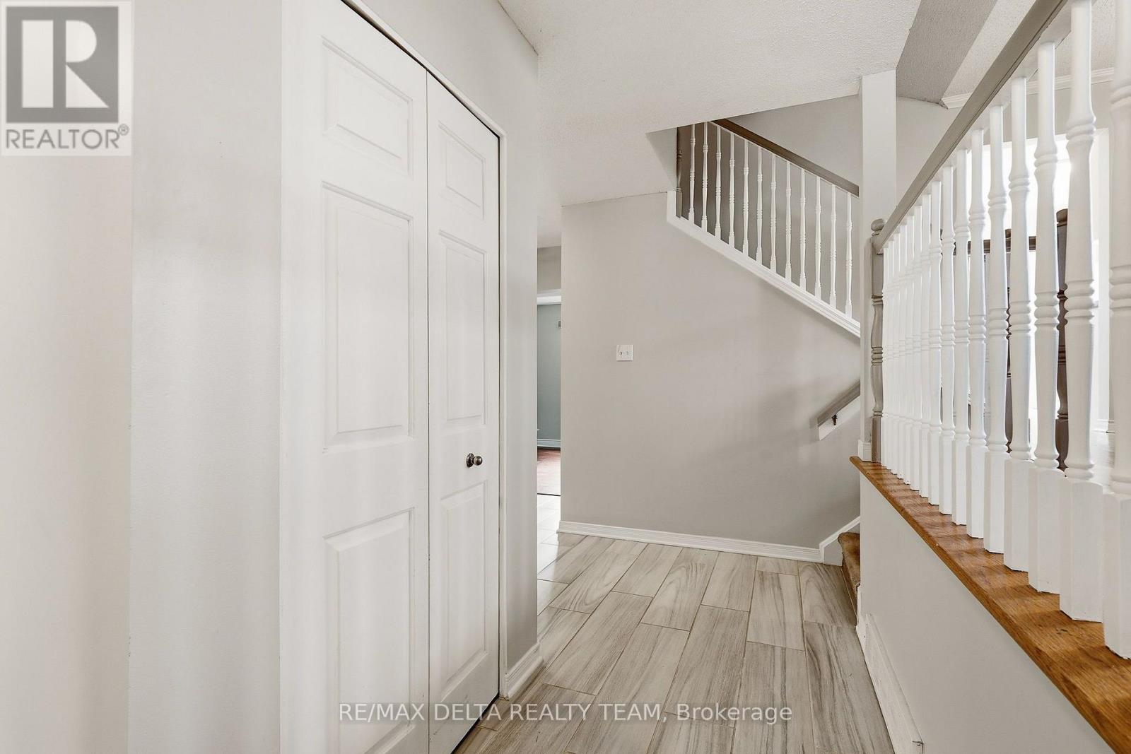 1587 Maxime Street, Ottawa, Ontario  K1B 3K9 - Photo 5 - X13718962
