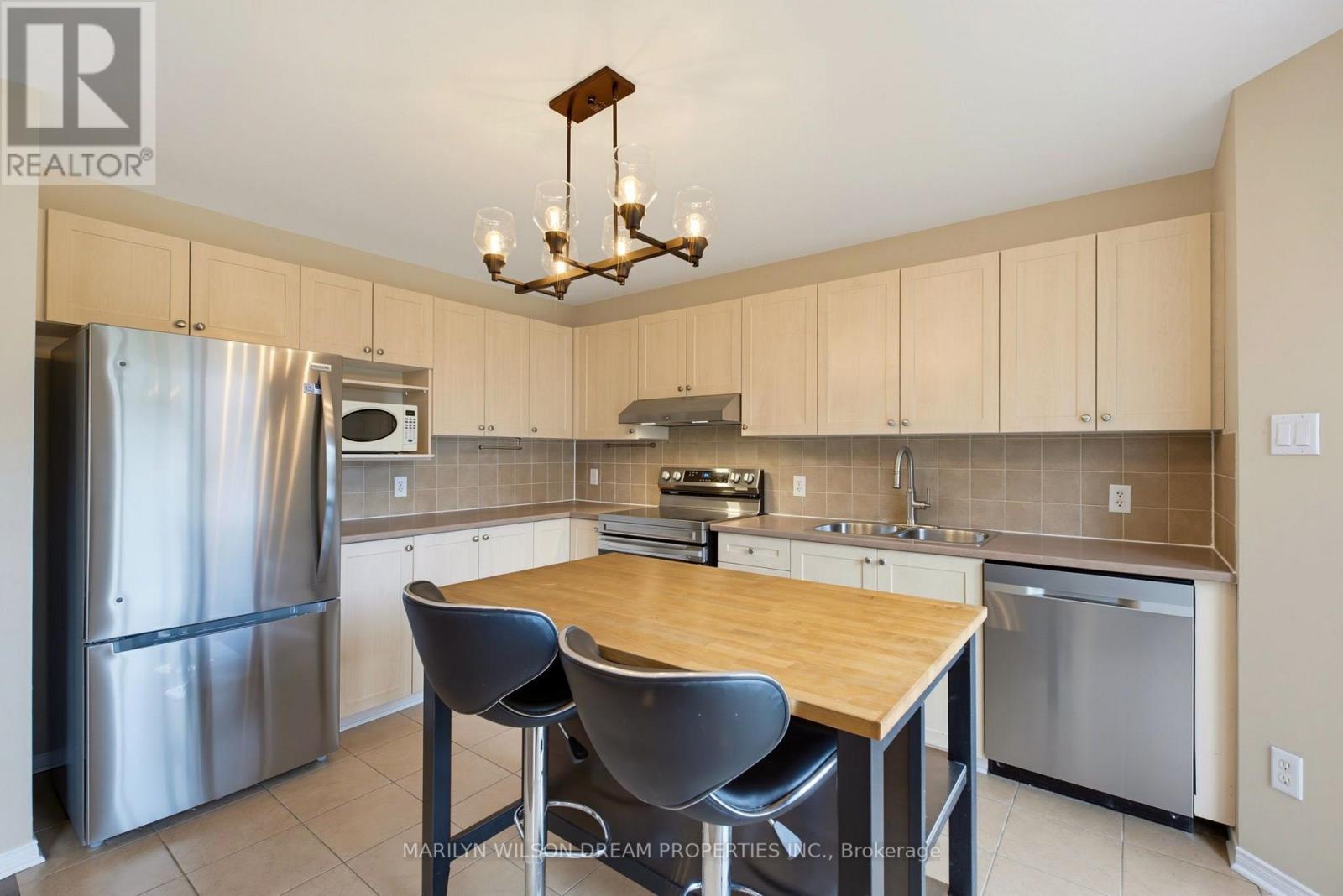 32 Valencia Street, Ottawa, Ontario  K2G 6T1 - Photo 14 - X13718974