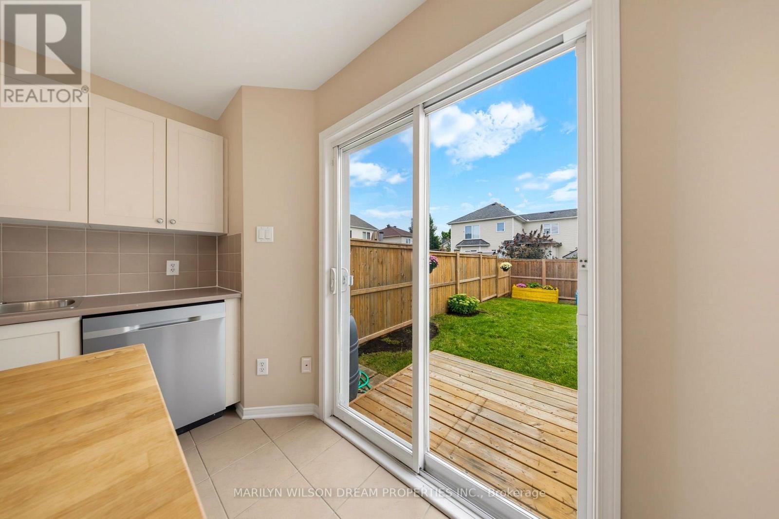 32 Valencia Street, Ottawa, Ontario  K2G 6T1 - Photo 15 - X13718974