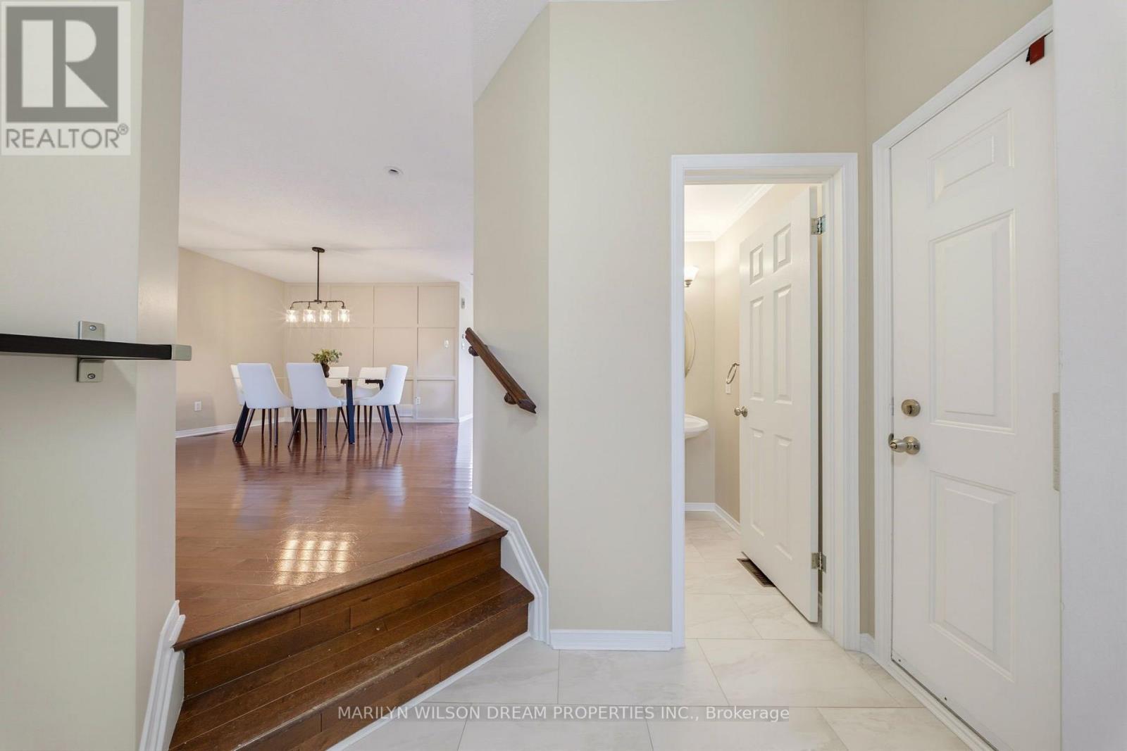 32 Valencia Street, Ottawa, Ontario  K2G 6T1 - Photo 2 - X13718974