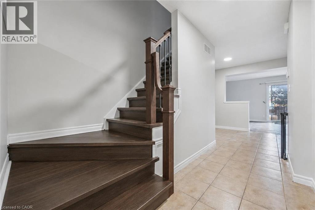 53 Washburn Drive, Guelph, Ontario  N1E 0B2 - Photo 8 - 40854428