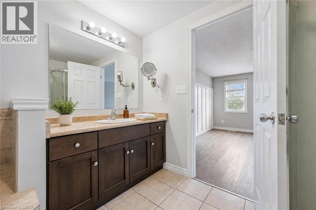 53 Washburn Drive, Guelph, Ontario  N1E 0B2 - Photo 11 - 40854428