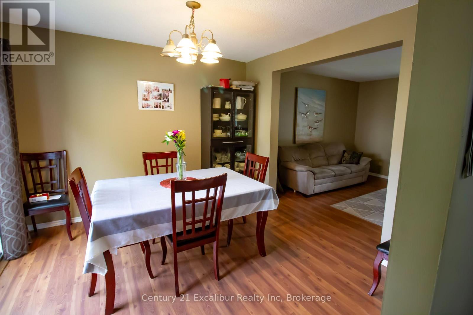 6 Braeside Road, Centre Wellington, Ontario  N1M 2Y8 - Photo 6 - X13718764