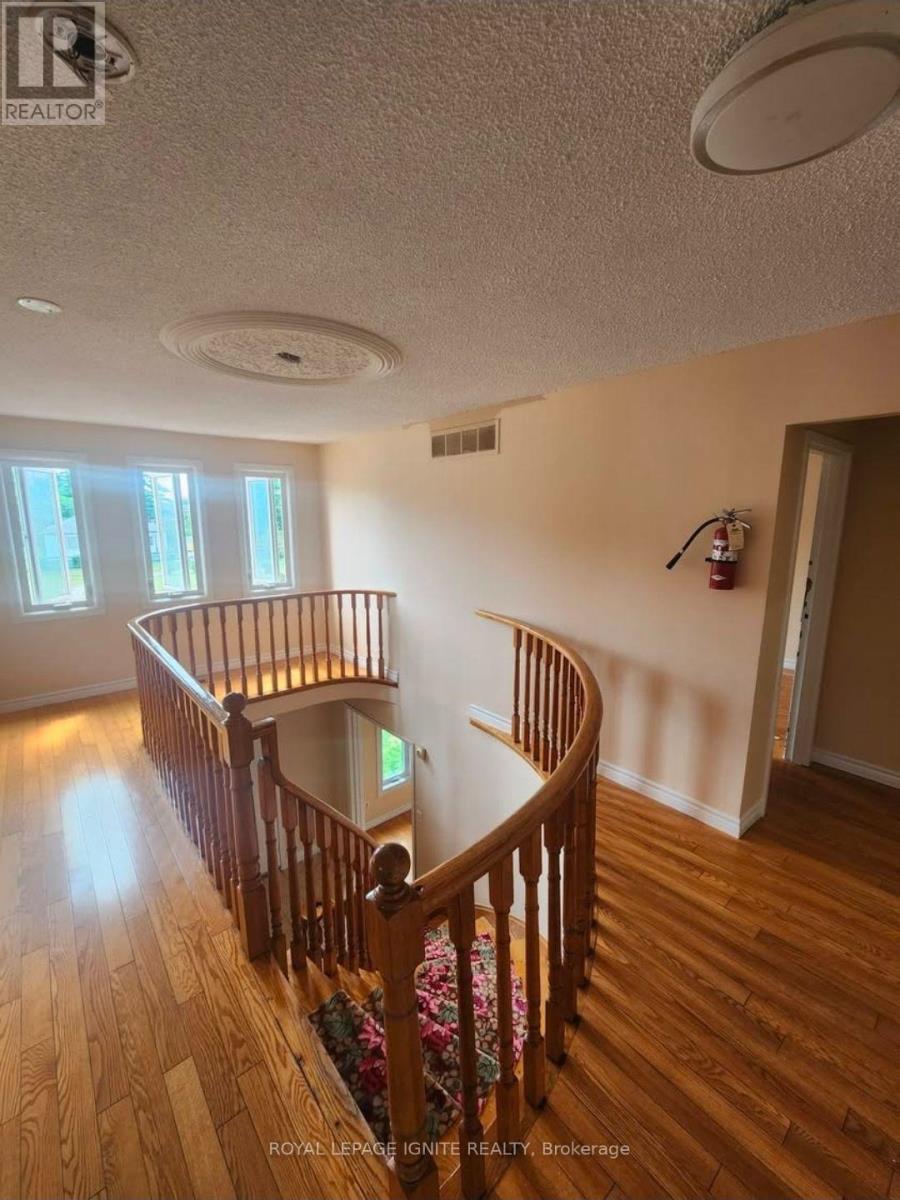 Main - 3430 Ellesmere Road, Toronto, Ontario  M1C 1H3 - Photo 11 - E13718878