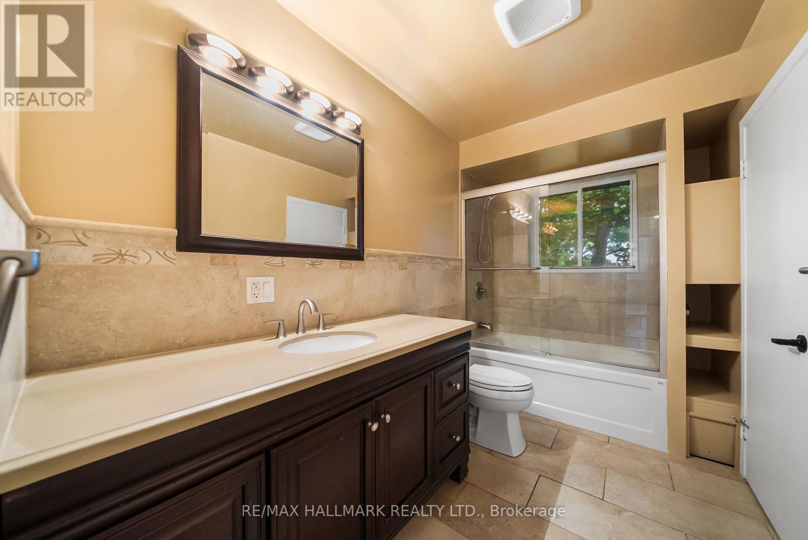 541 Rouge Hills Drive, Toronto, Ontario  M1C 2Z9 - Photo 14 - E13718960