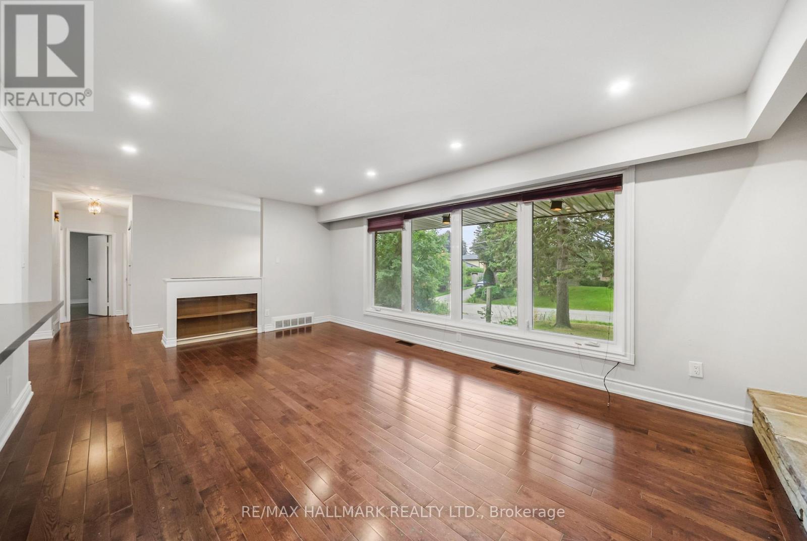 541 Rouge Hills Drive, Toronto, Ontario  M1C 2Z9 - Photo 6 - E13718960