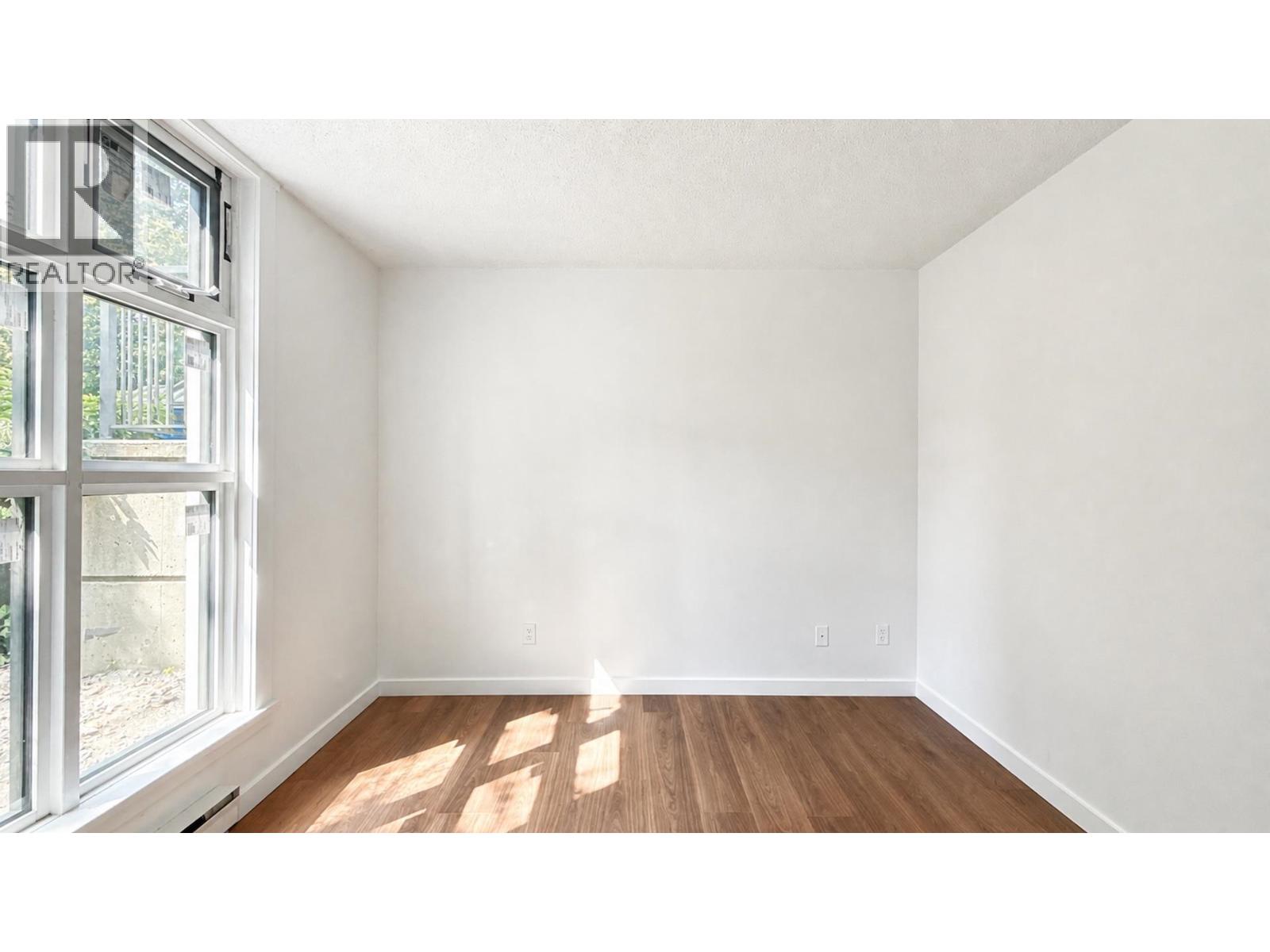 1 2528 E Broadway, Vancouver, British Columbia  V5M 4V2 - Photo 14 - R3159385