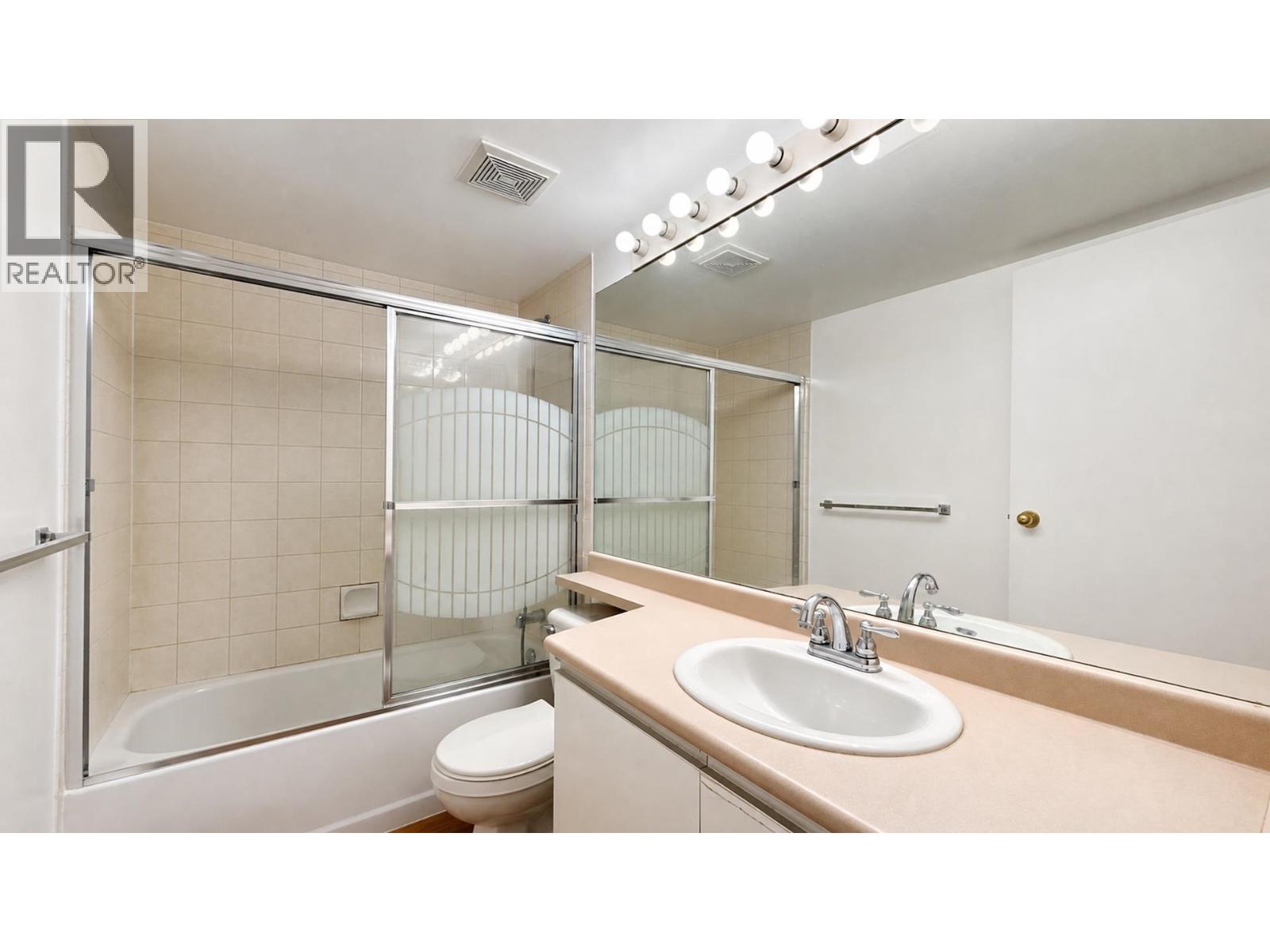1 2528 E Broadway, Vancouver, British Columbia  V5M 4V2 - Photo 17 - R3159385