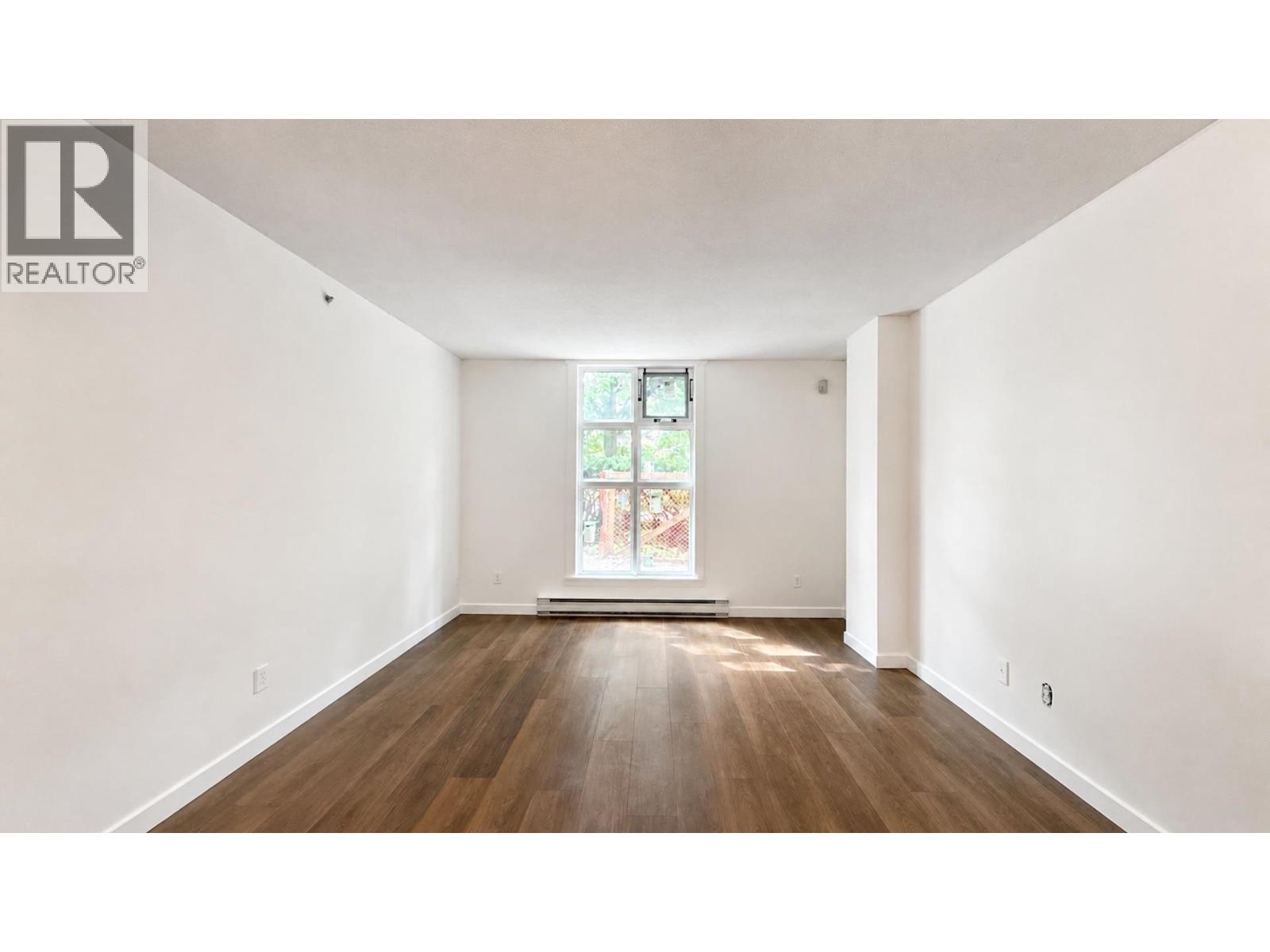 1 2528 E Broadway, Vancouver, British Columbia  V5M 4V2 - Photo 2 - R3159385