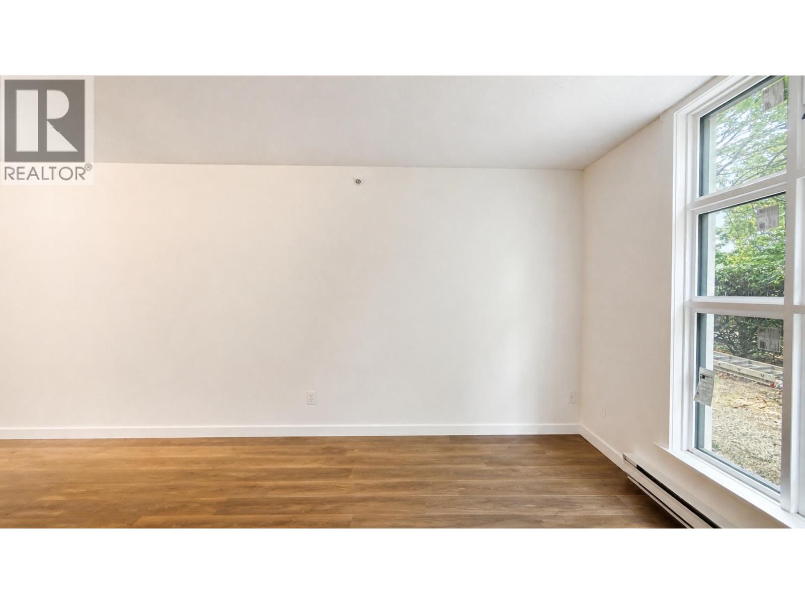 1 2528 E Broadway, Vancouver, British Columbia  V5M 4V2 - Photo 5 - R3159385