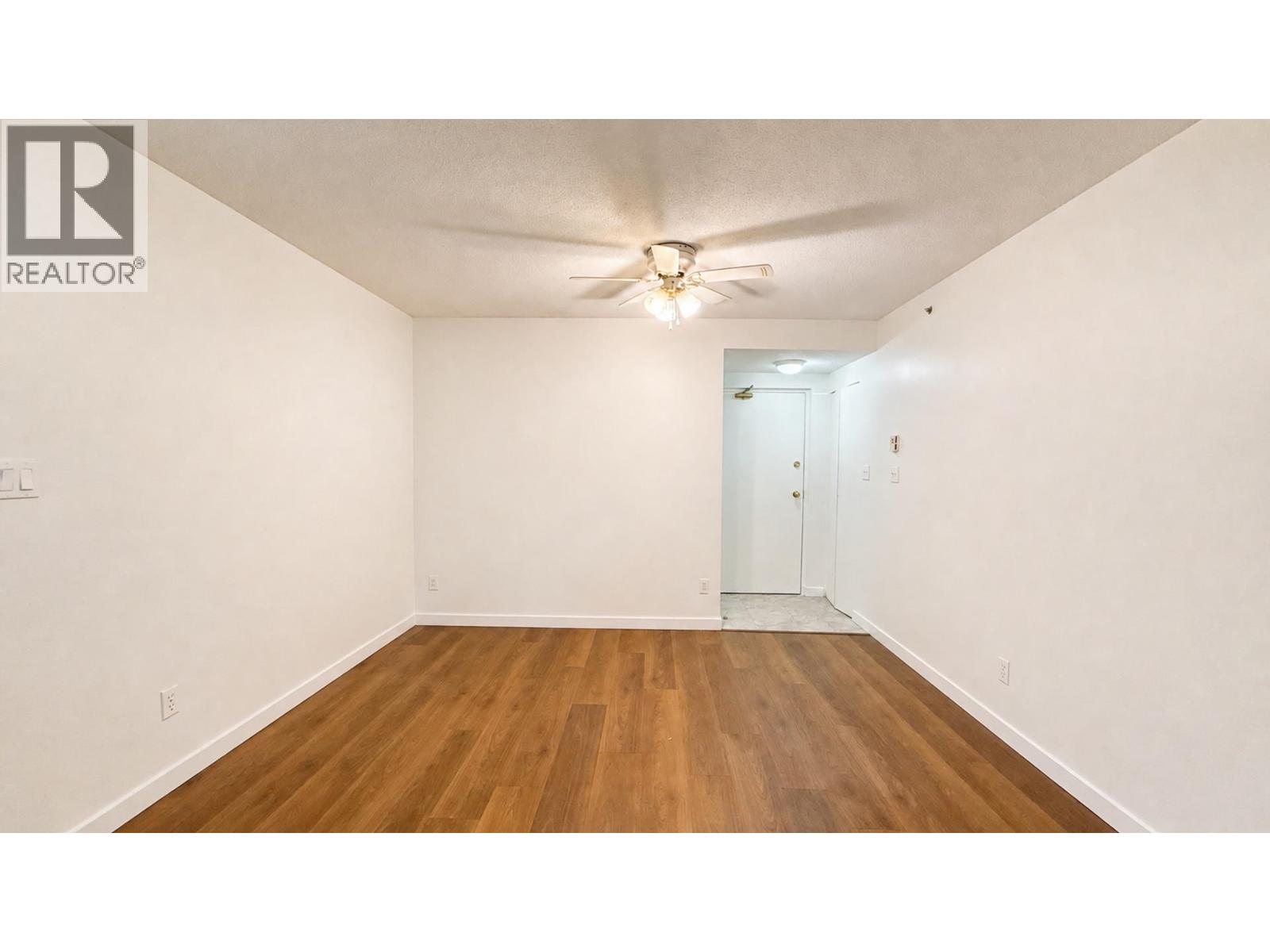 1 2528 E Broadway, Vancouver, British Columbia  V5M 4V2 - Photo 7 - R3159385