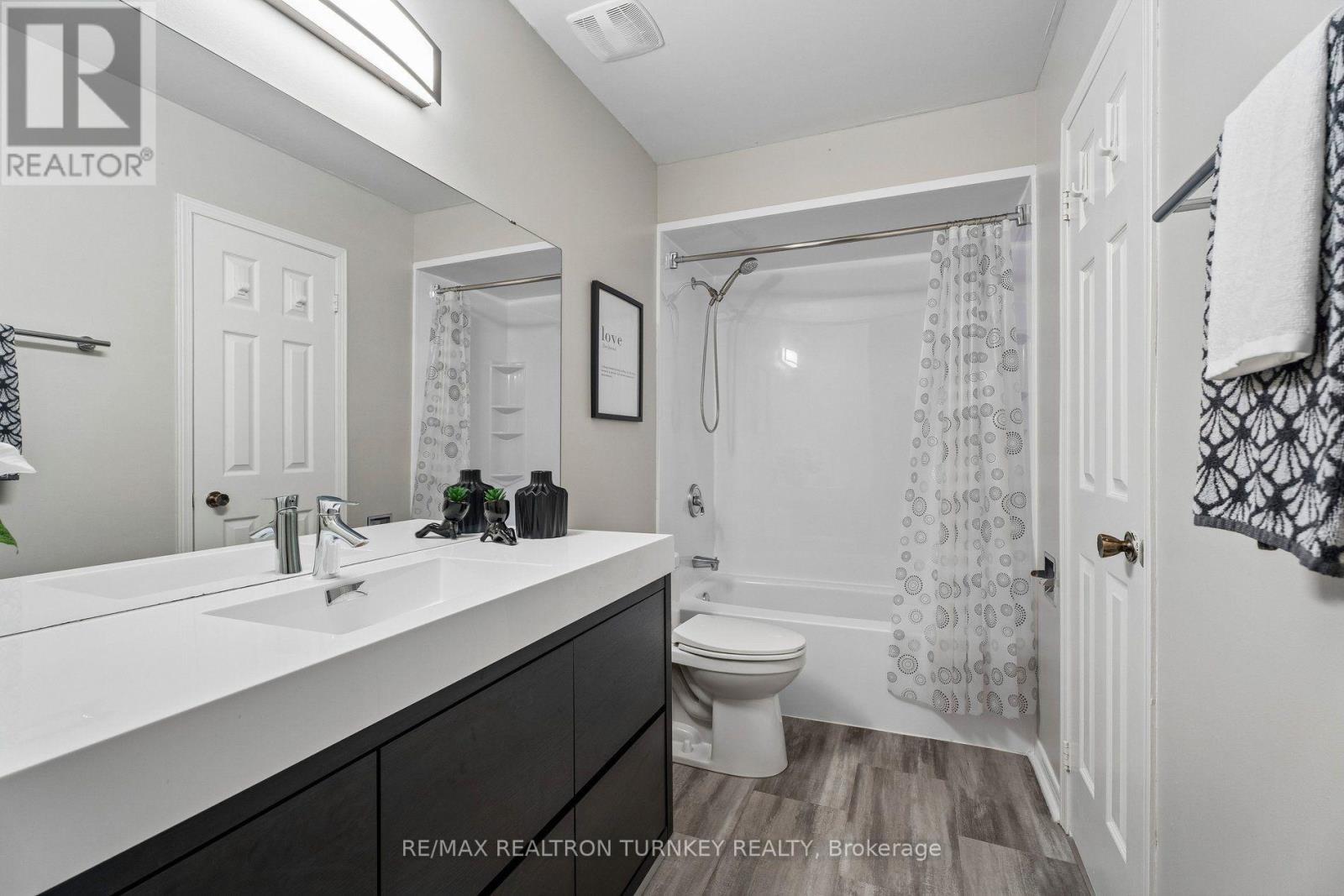 805 Playter Crescent, Newmarket, Ontario  L3X 1W7 - Photo 27 - N13718896