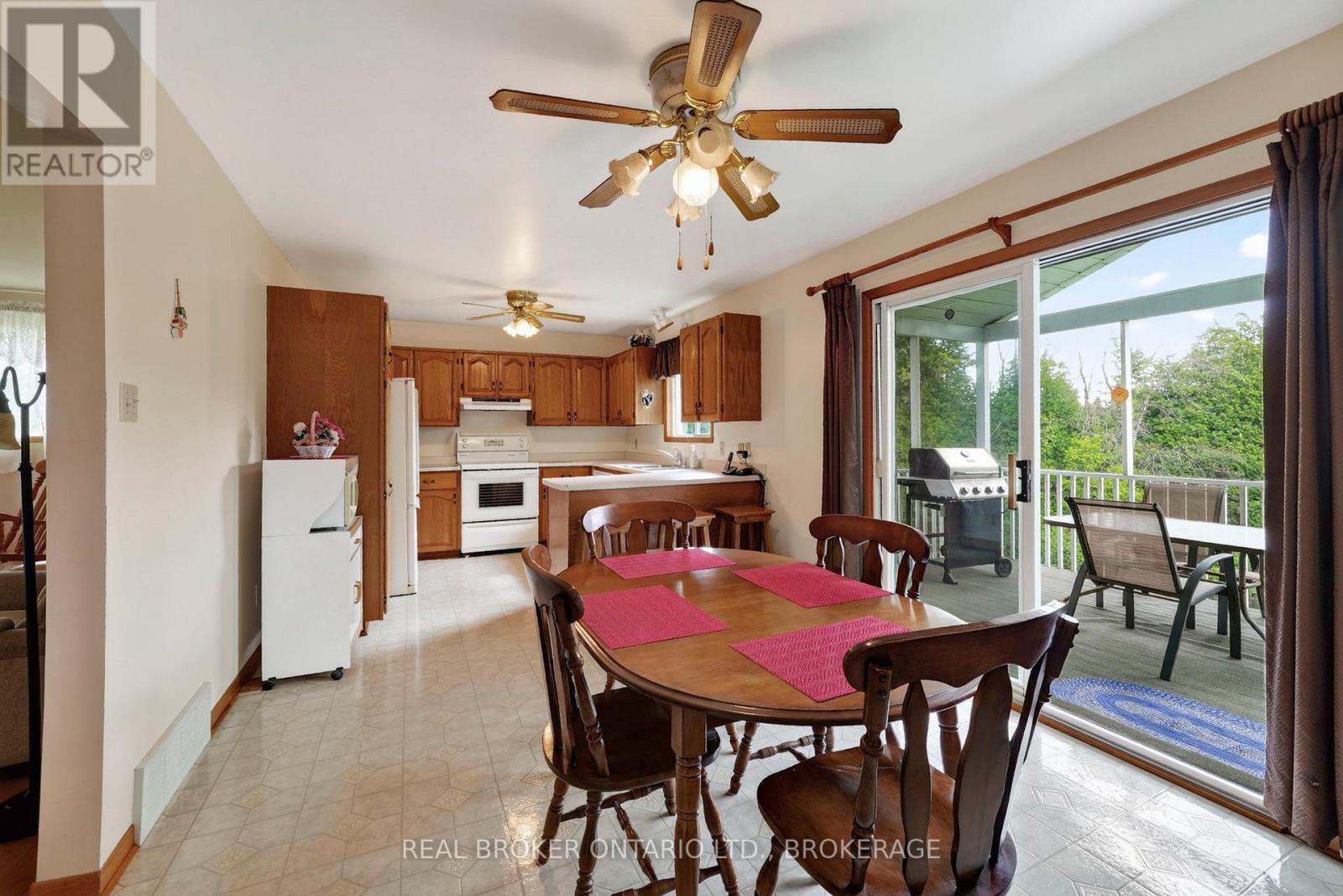 17550 Island Road, South Stormont, Ontario  K0C 1S0 - Photo 11 - X13718870