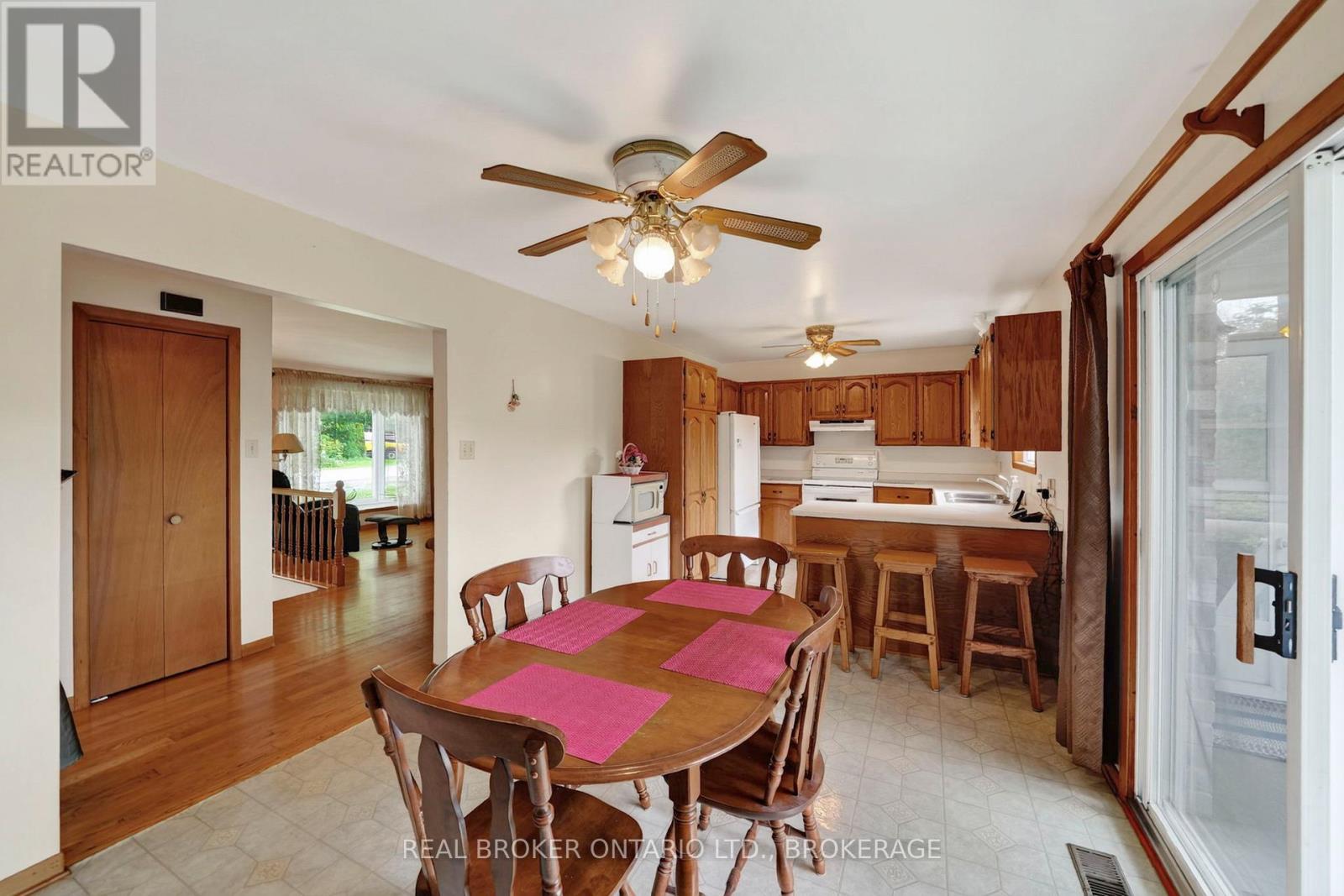 17550 Island Road, South Stormont, Ontario  K0C 1S0 - Photo 12 - X13718870