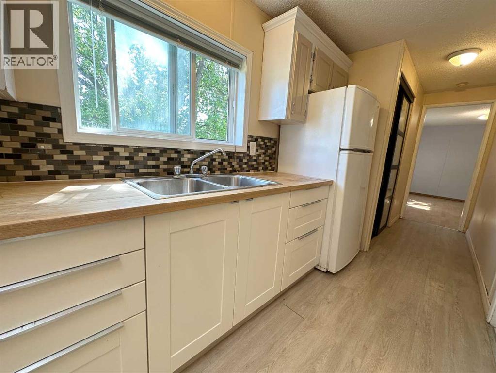 5001 51 Street, Clandonald, Alberta  T0B 0X0 - Photo 6 - A2333339