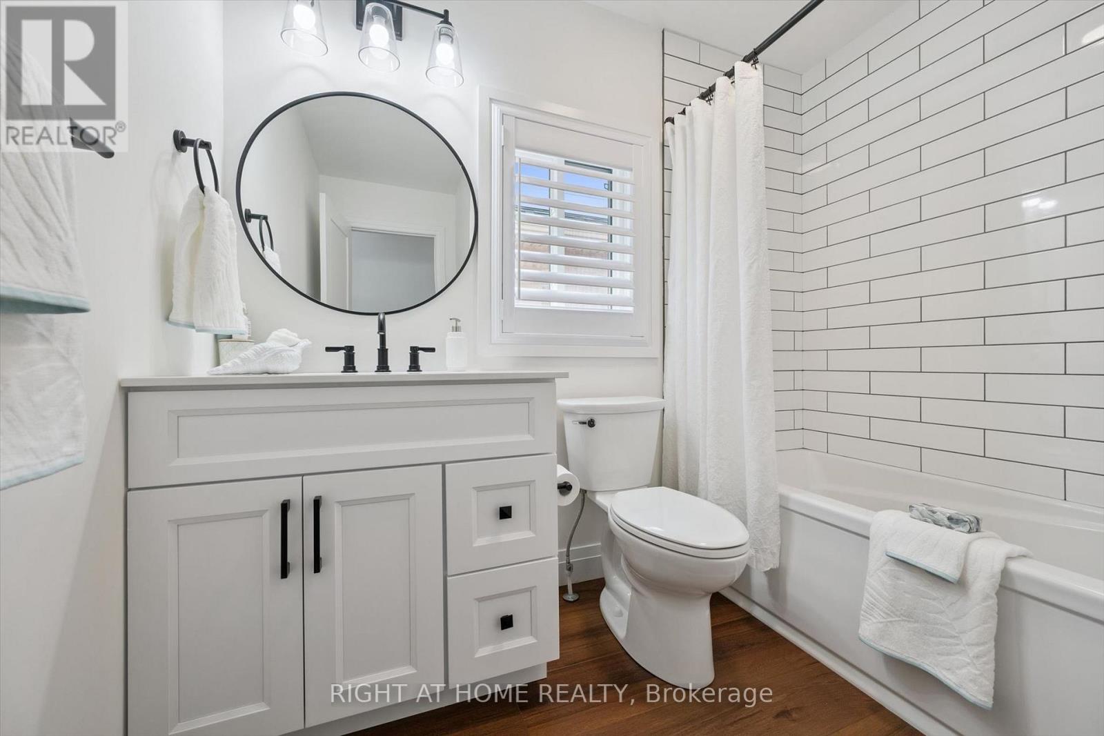 2294 Seton Crescent, Burlington, Ontario  L7L 6Y4 - Photo 30 - W13718864