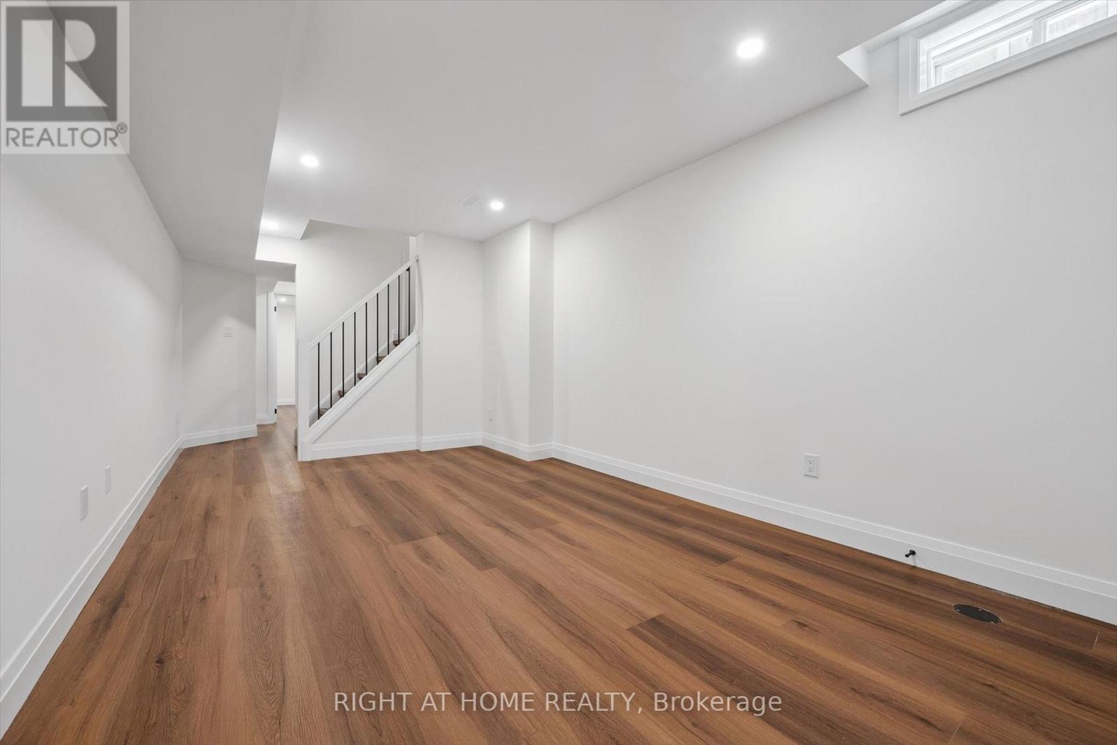 2294 Seton Crescent, Burlington, Ontario  L7L 6Y4 - Photo 34 - W13718864