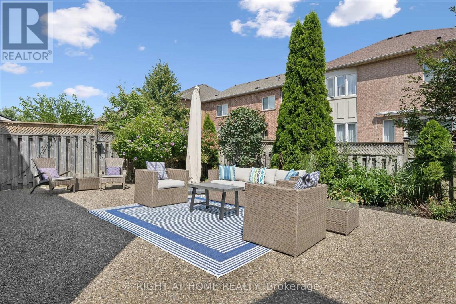 2294 Seton Crescent, Burlington, Ontario  L7L 6Y4 - Photo 40 - W13718864