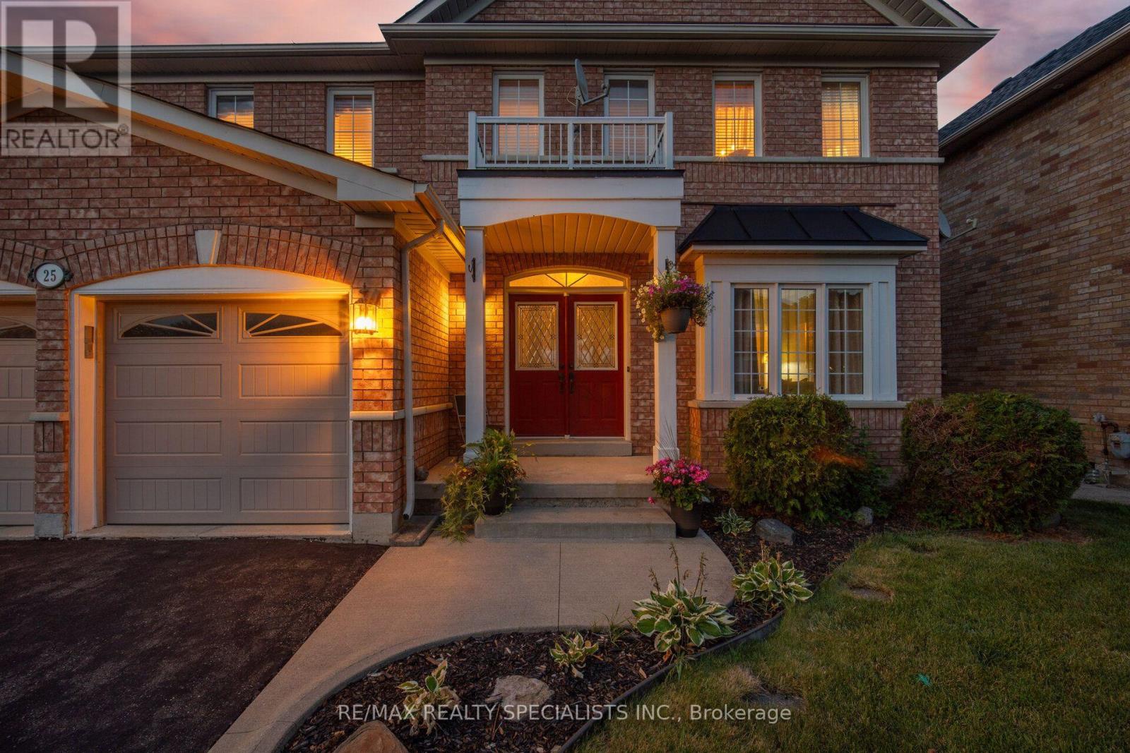 25 Dovergreen Drive, Brampton, Ontario  L7A 2M9 - Photo 6 - W13718910