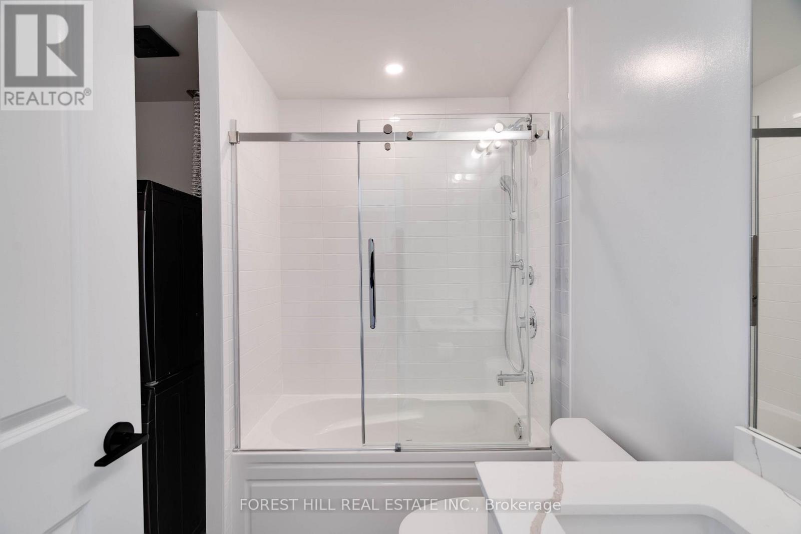 807 - 2343 Khalsa Gate, Oakville, Ontario  L6M 5R6 - Photo 17 - W13718930
