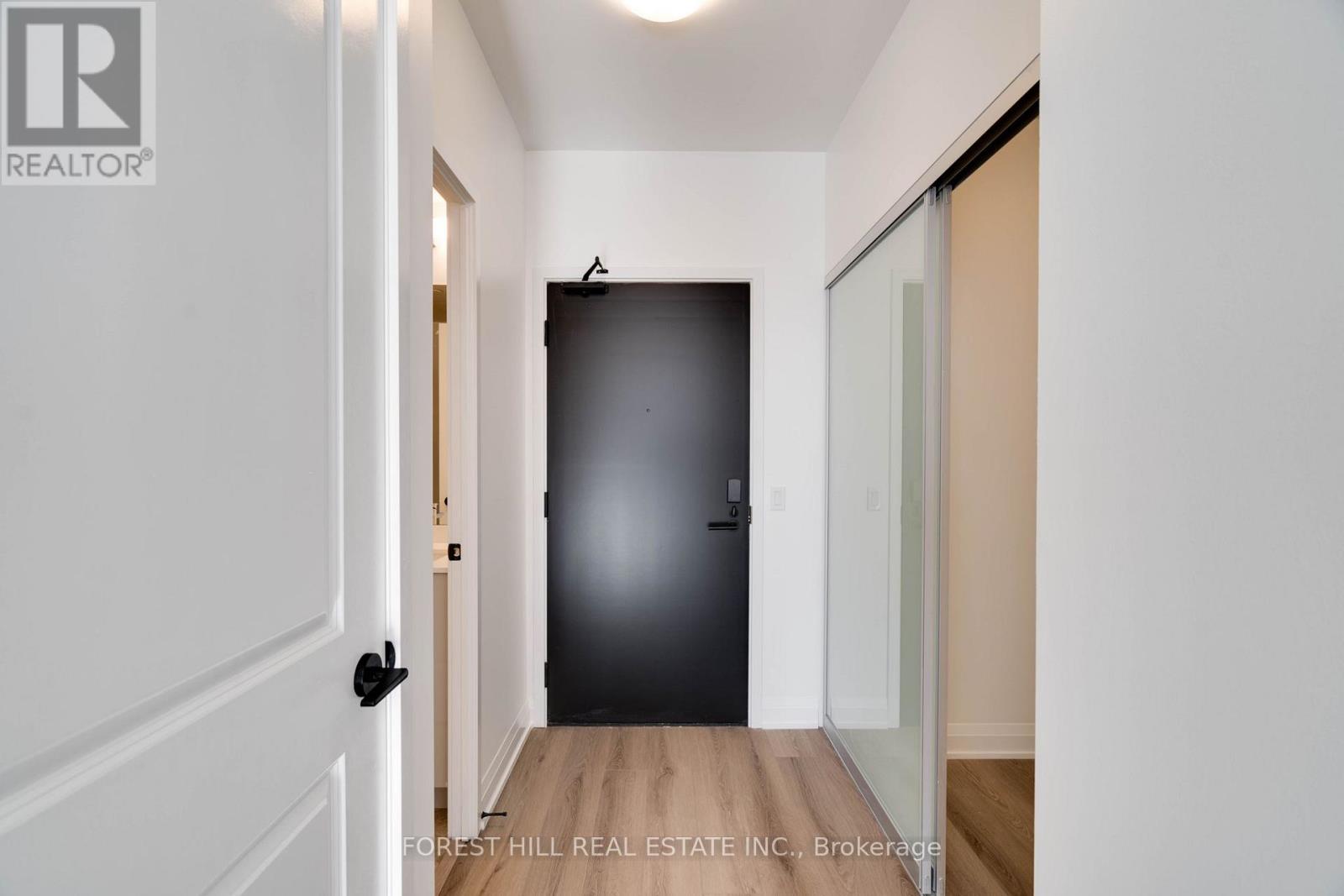 807 - 2343 Khalsa Gate, Oakville, Ontario  L6M 5R6 - Photo 3 - W13718930
