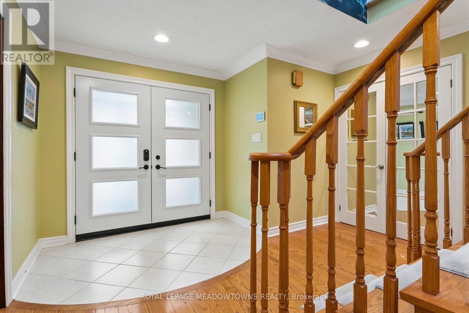 3170 Plum Tree Crescent, Mississauga, Ontario  L5N 4X3 - Photo 4 - W13718932