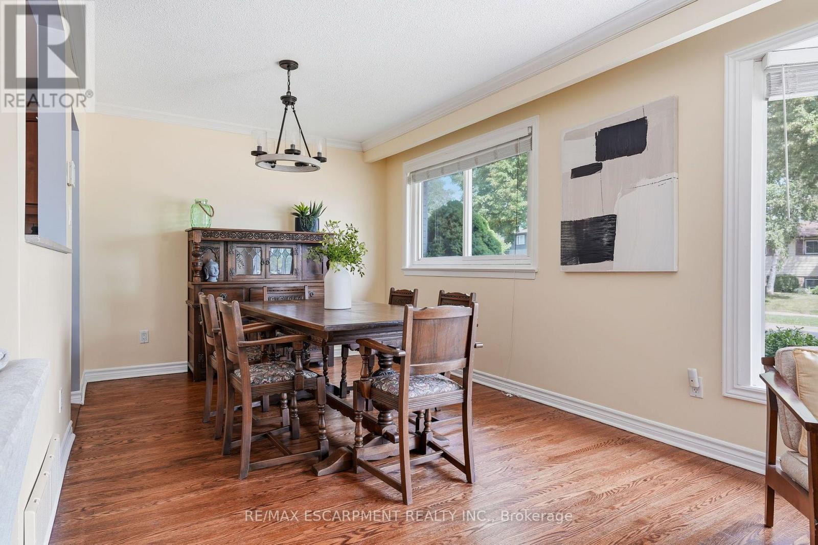 616 Mullin Way, Burlington, Ontario  L7L 4J4 - Photo 11 - W13718944