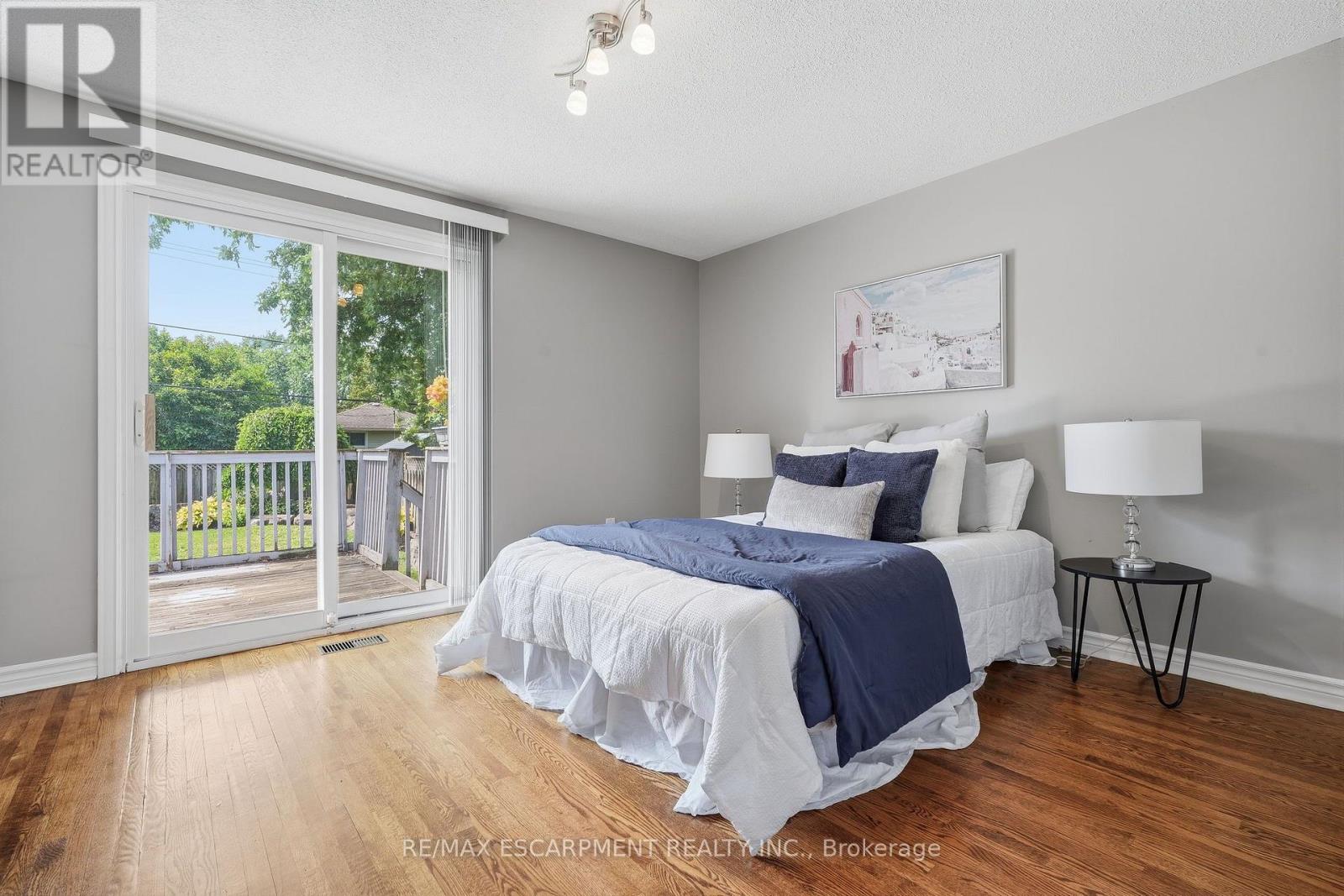 616 Mullin Way, Burlington, Ontario  L7L 4J4 - Photo 22 - W13718944