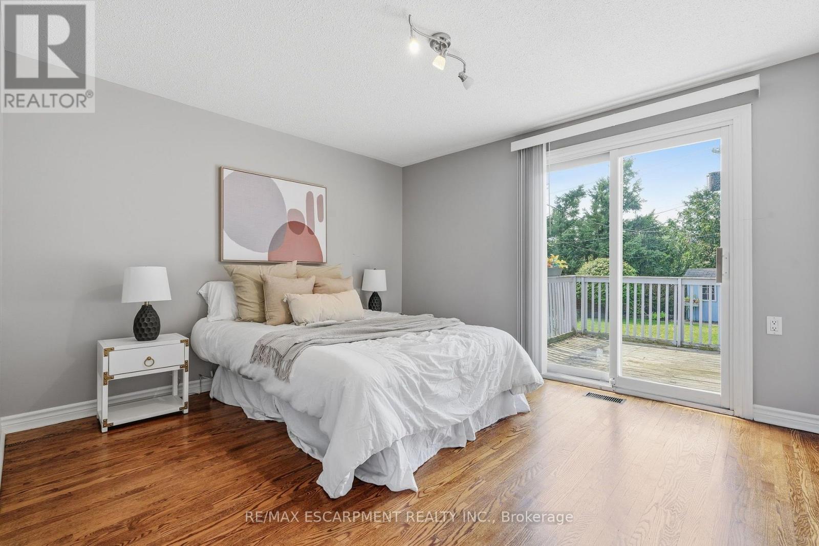 616 Mullin Way, Burlington, Ontario  L7L 4J4 - Photo 26 - W13718944