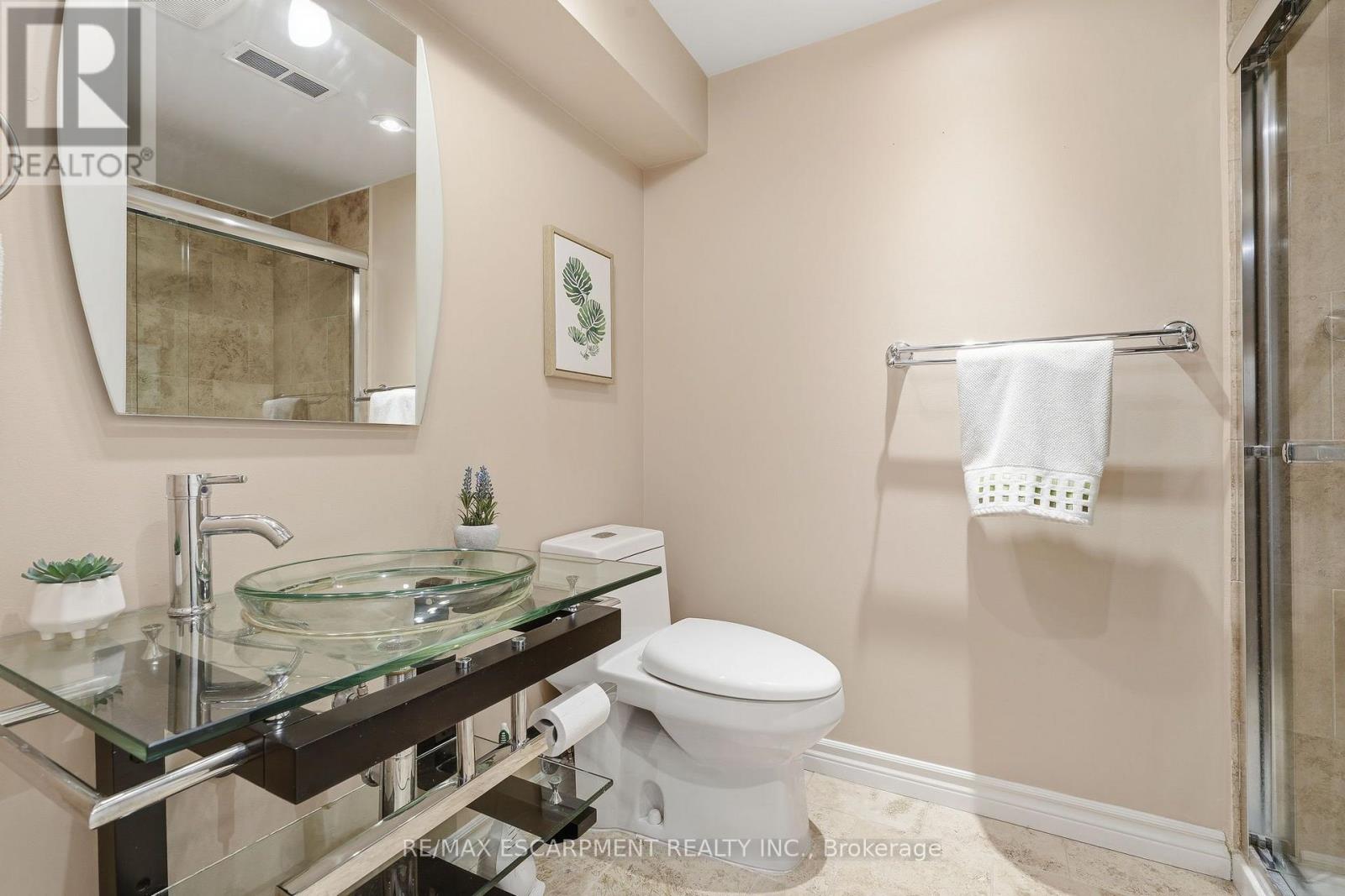 616 Mullin Way, Burlington, Ontario  L7L 4J4 - Photo 35 - W13718944