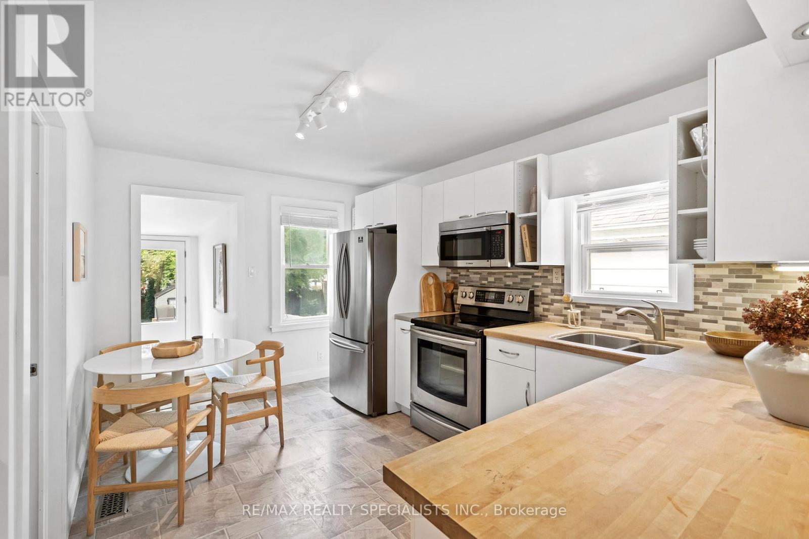 159 Hillside Avenue, Toronto, Ontario  M8V 1T3 - Photo 13 - W13718972