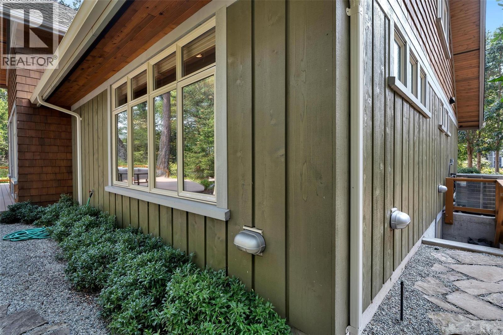 1259 Oceanwood Lane, Saanich, British Columbia V8X 0A4 - Photo 50 - 1040605