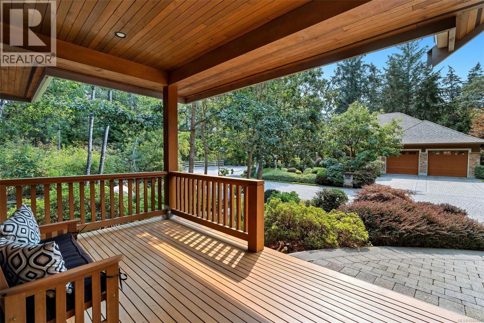 1259 Oceanwood Lane, Saanich, British Columbia V8X 0A4 - Photo 7 - 1040605