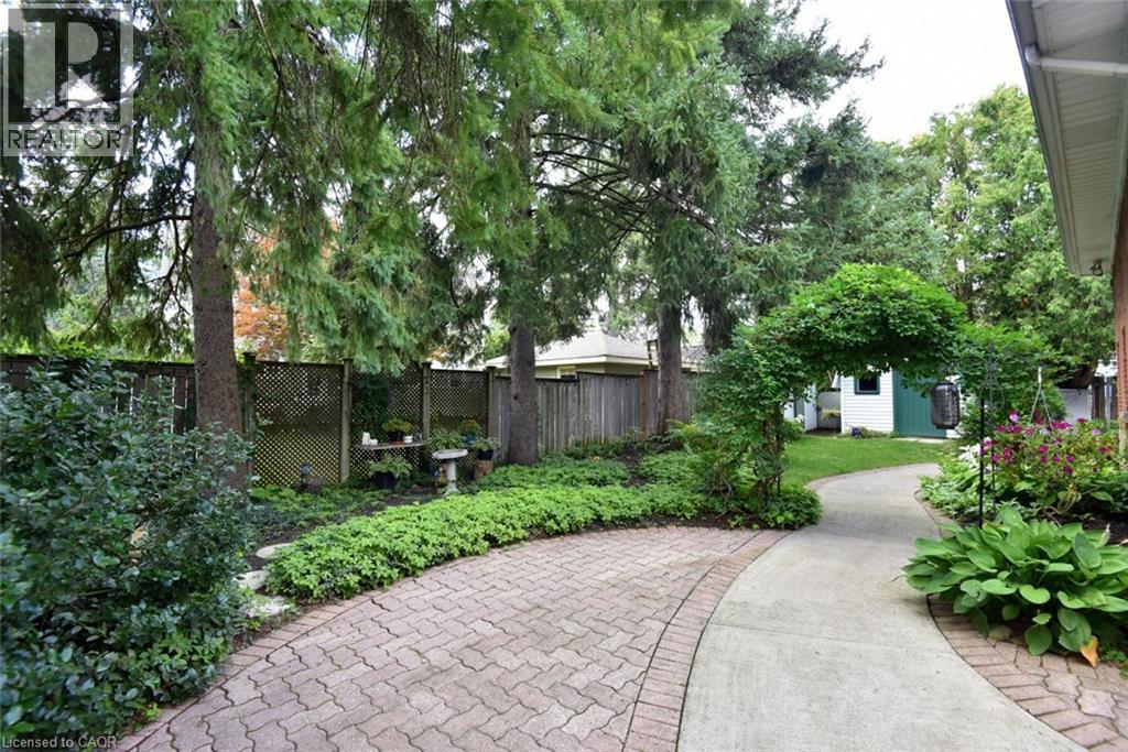 936 Boothman Avenue, Burlington, Ontario  L7T 1P6 - Photo 33 - 40856137