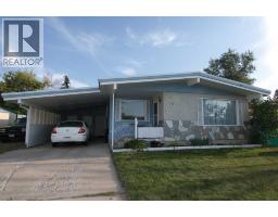 1710 15 Avenue N, Lethbridge, Alberta