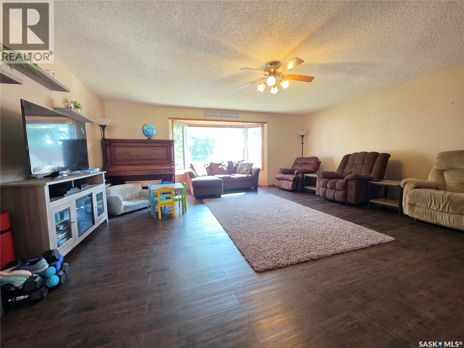 528 Annable Street, Herbert, Saskatchewan  S0H 2A0 - Photo 8 - SK046791