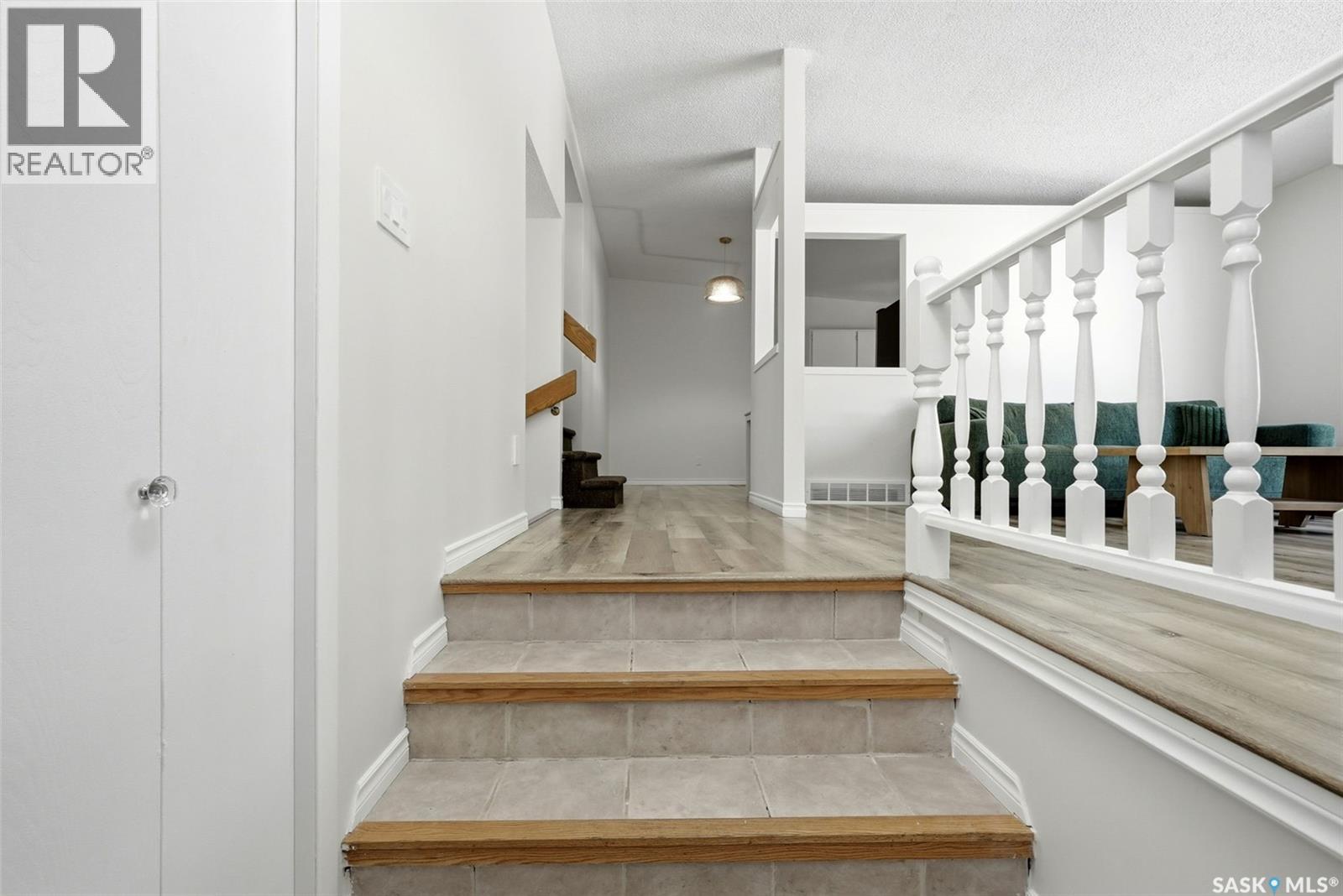 6119 Dalgliesh Drive, Regina, Saskatchewan  S4X 2K3 - Photo 3 - SK046648