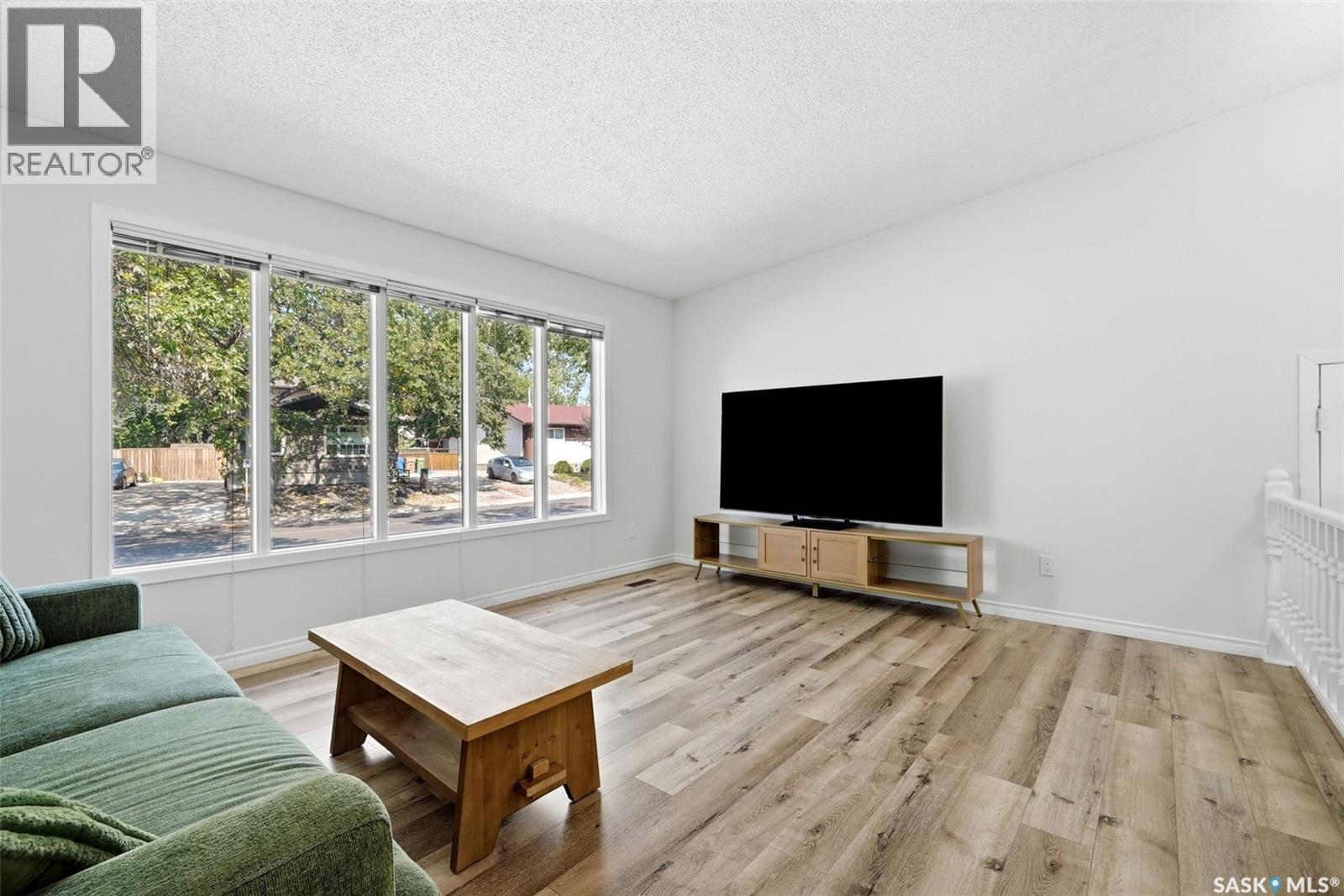 6119 Dalgliesh Drive, Regina, Saskatchewan  S4X 2K3 - Photo 4 - SK046648