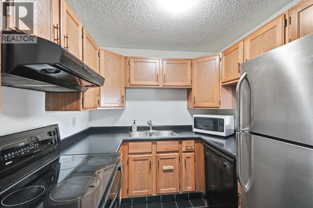 710, 8604 48 Avenue NW, Calgary, Alberta  T3B 5E6 - Photo 9 - A2339088
