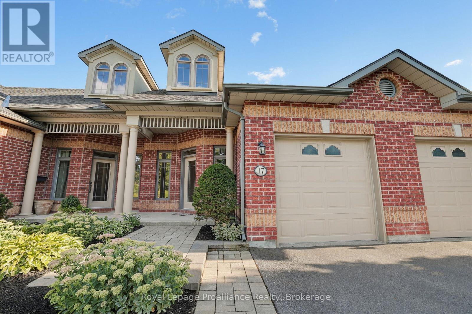 17 - 355 DUNDAS STREET W, Belleville, Ontario