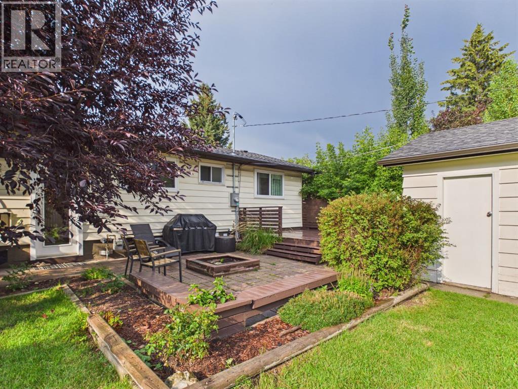 15 Hazelwood Crescent SW, Calgary, Alberta  T2V 3C1 - Photo 42 - A2339712