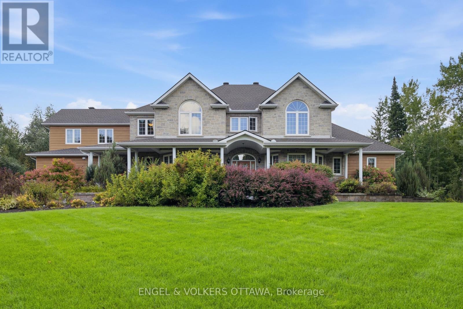 6622 BLOSSOM TRAIL DRIVE, Ottawa, Ontario